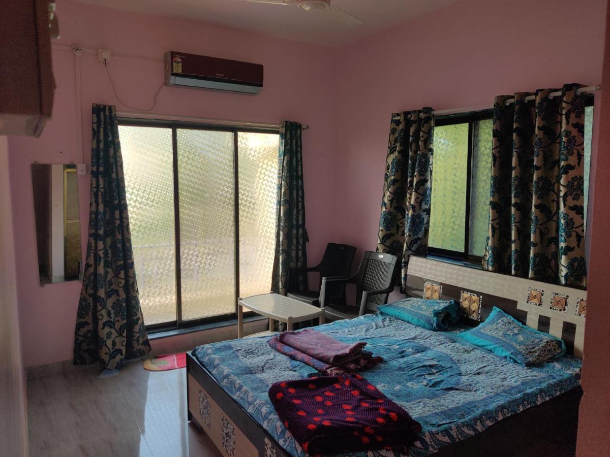 Gulmohar Cottages - Home Stay In อลีบาก ภายนอก รูปภาพ