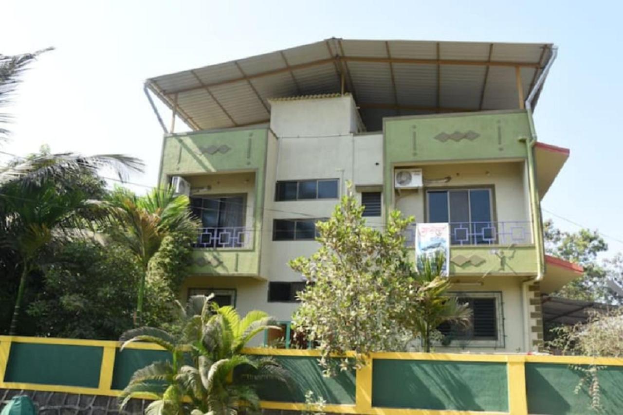Gulmohar Cottages - Home Stay In อลีบาก ภายนอก รูปภาพ