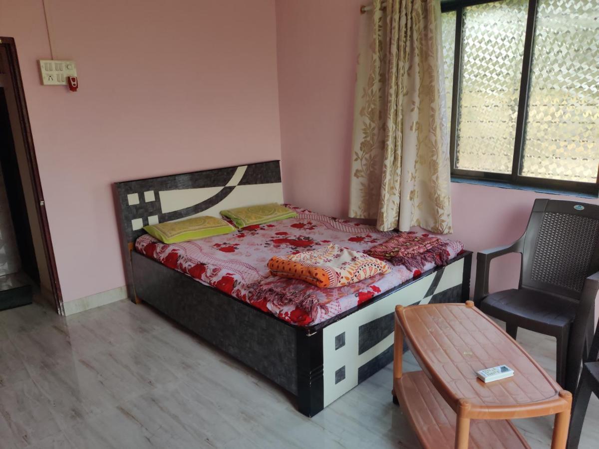 Gulmohar Cottages - Home Stay In อลีบาก ภายนอก รูปภาพ