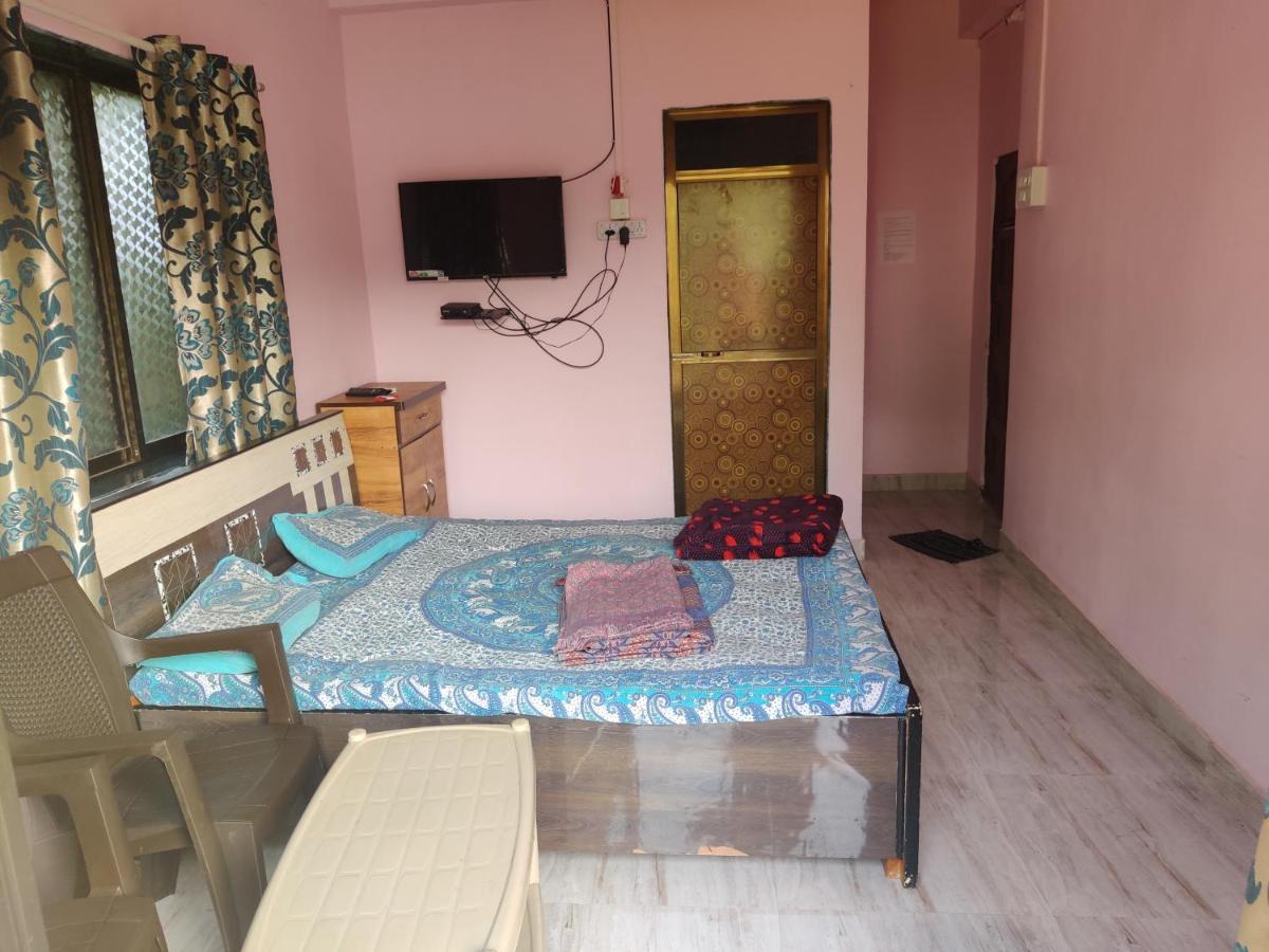Gulmohar Cottages - Home Stay In อลีบาก ภายนอก รูปภาพ